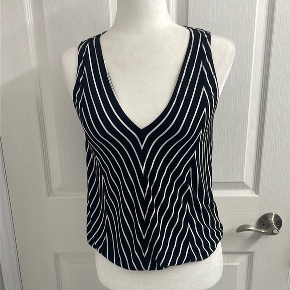 Max Studio Black and White Chevron Tank Top - Picture 1 of 12